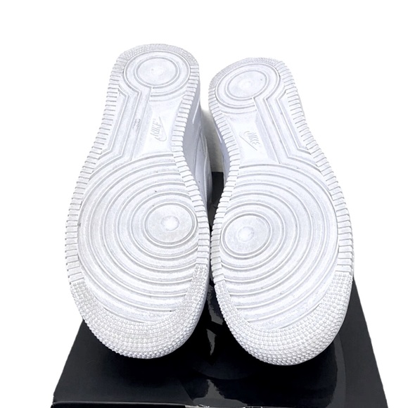 authentic Supreme Nike Air Force 1 sneakers | Supreme laces | Supreme logo - Picture 5 of 8